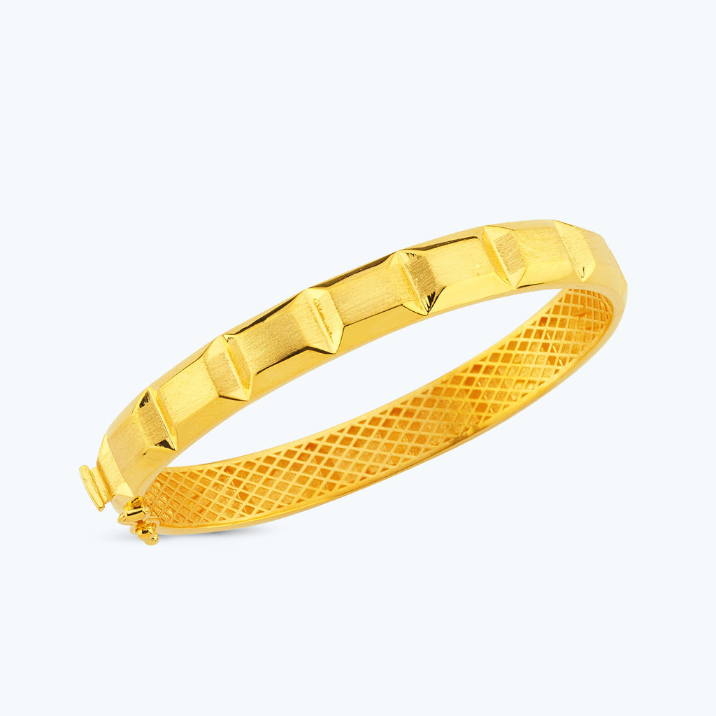 22Ct Gold Bangle