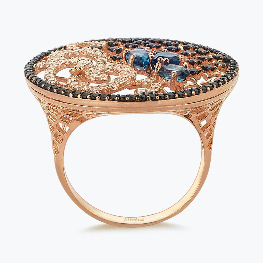 Femme Gold Ring